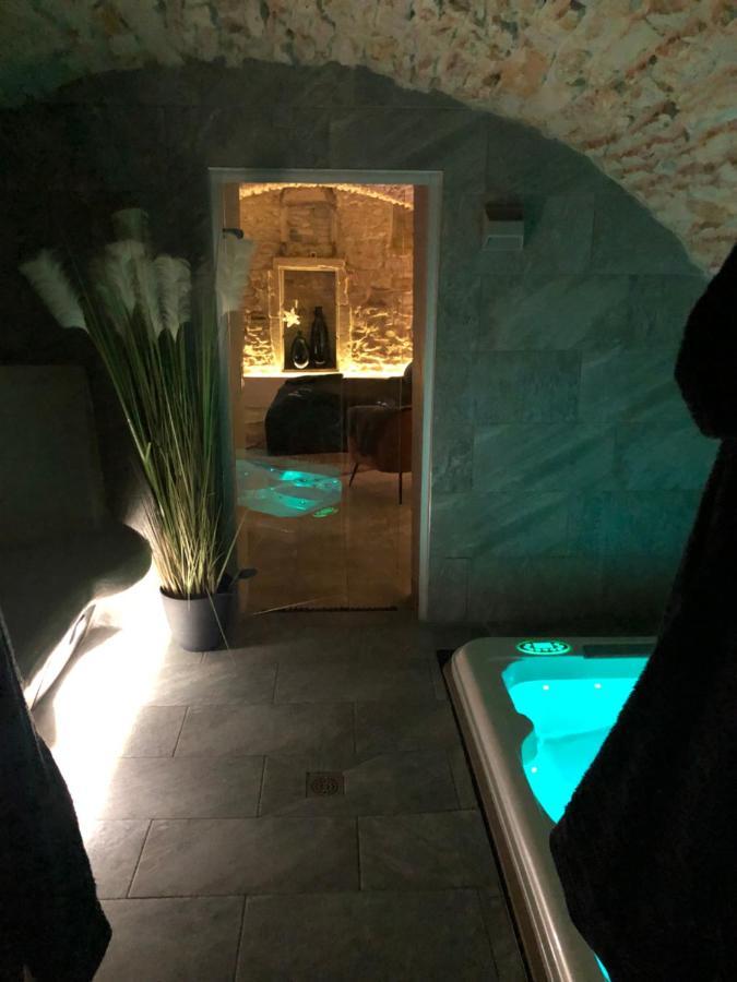 Apartment Jaccuzi & Des Caves Stanislas
